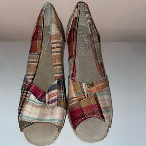 Never Worn Tom’s Plaid Canvas Wedges
